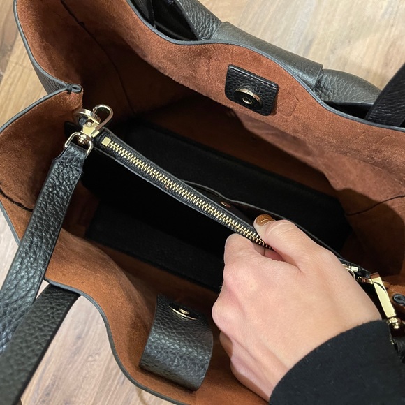 Kate Spade Black Leather Satchel Handbag with Large Bow - Picture 4 of 10